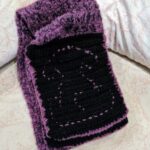Beagle 'Deep Pockets' Hooded Scarf (Purple Shimmer)