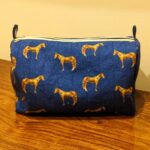 Gold Quest - Toilet Bag (Navy)